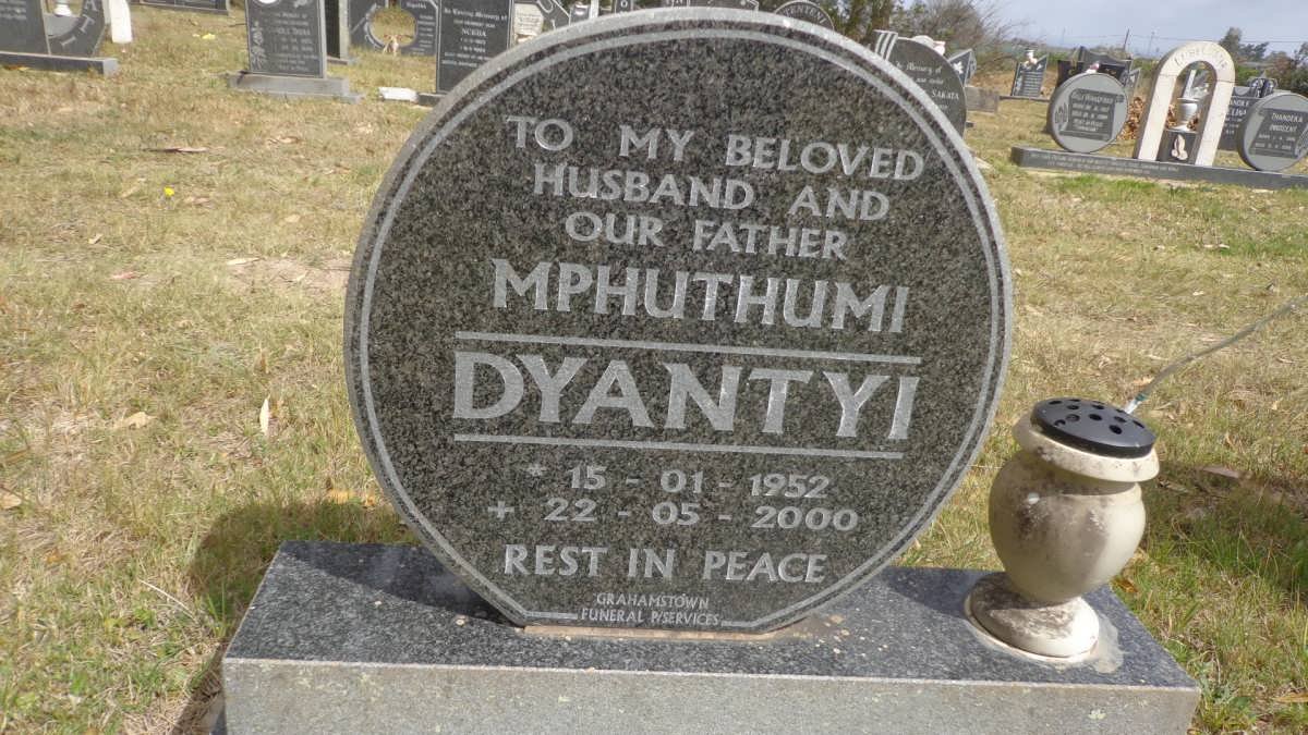 DYANTYI Mphuthumi 1952-2000