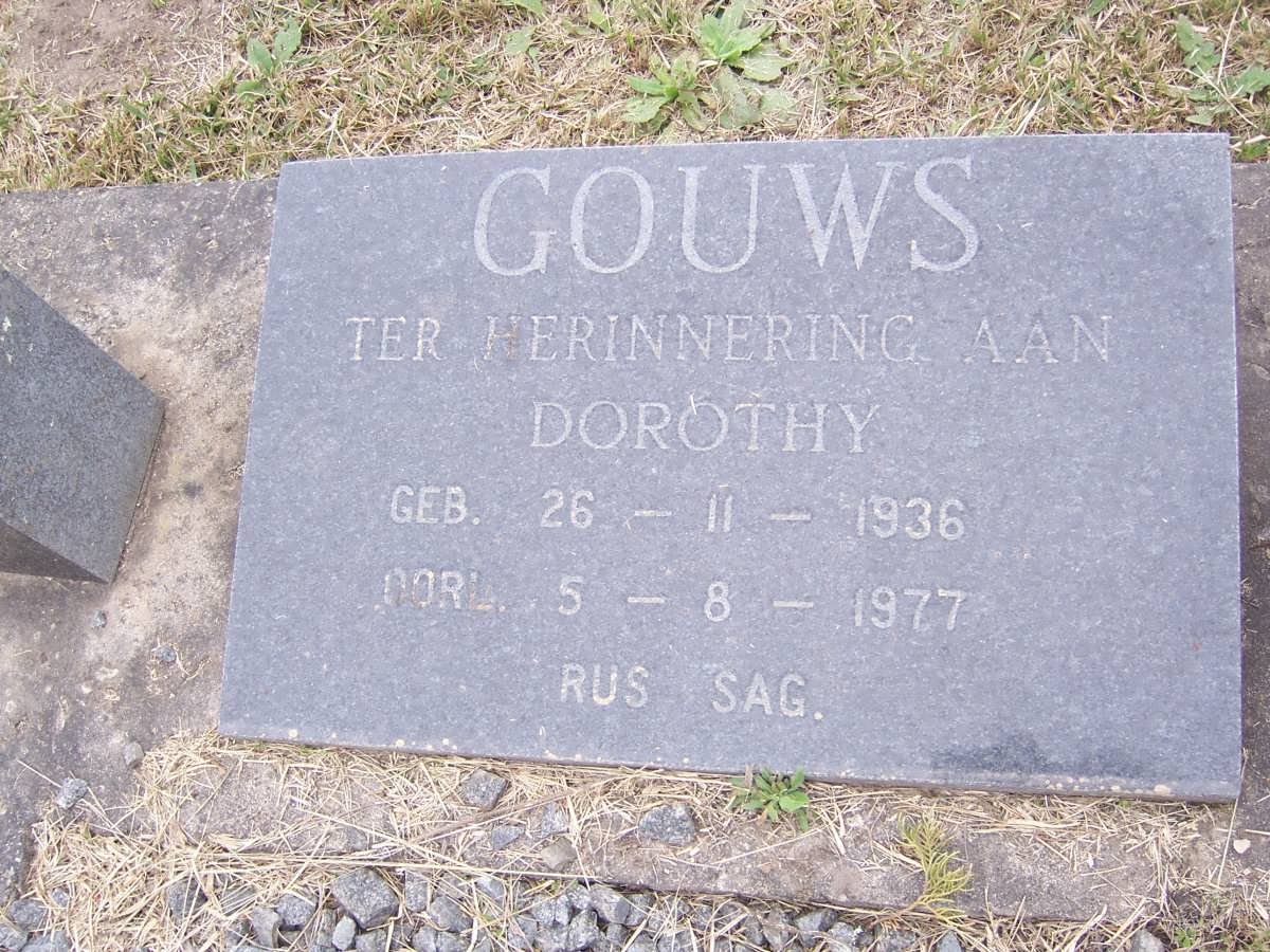 GOUWS Dorothy 1936-1977