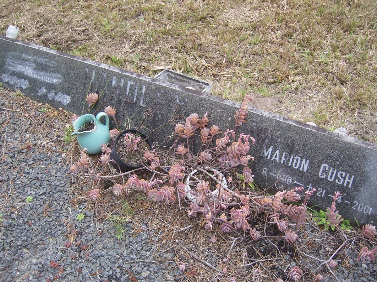 HANDLEY Marion Gush 1916-2001