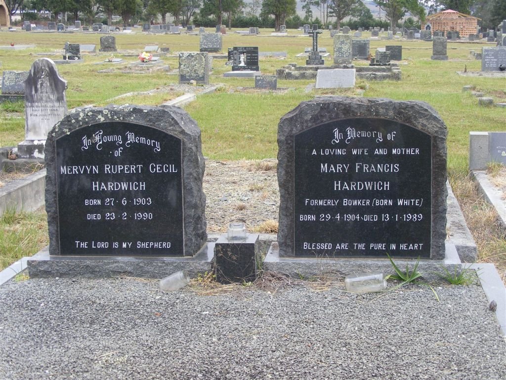 HARDWICH Mervyn Rupert Cecil 1903-1990 &amp; Mary Francis formerly BOWKER nee WHITE 1904-1989