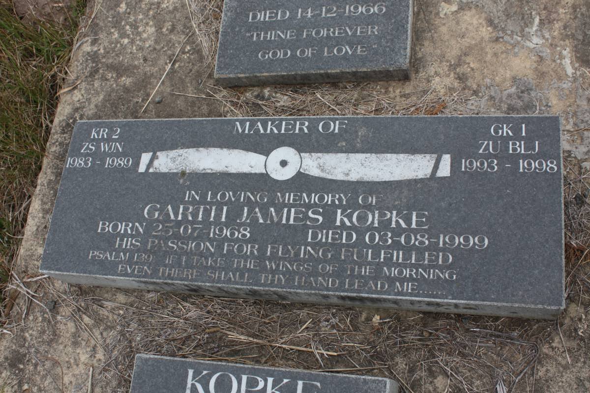 KOPKE Garth James 1968-1999