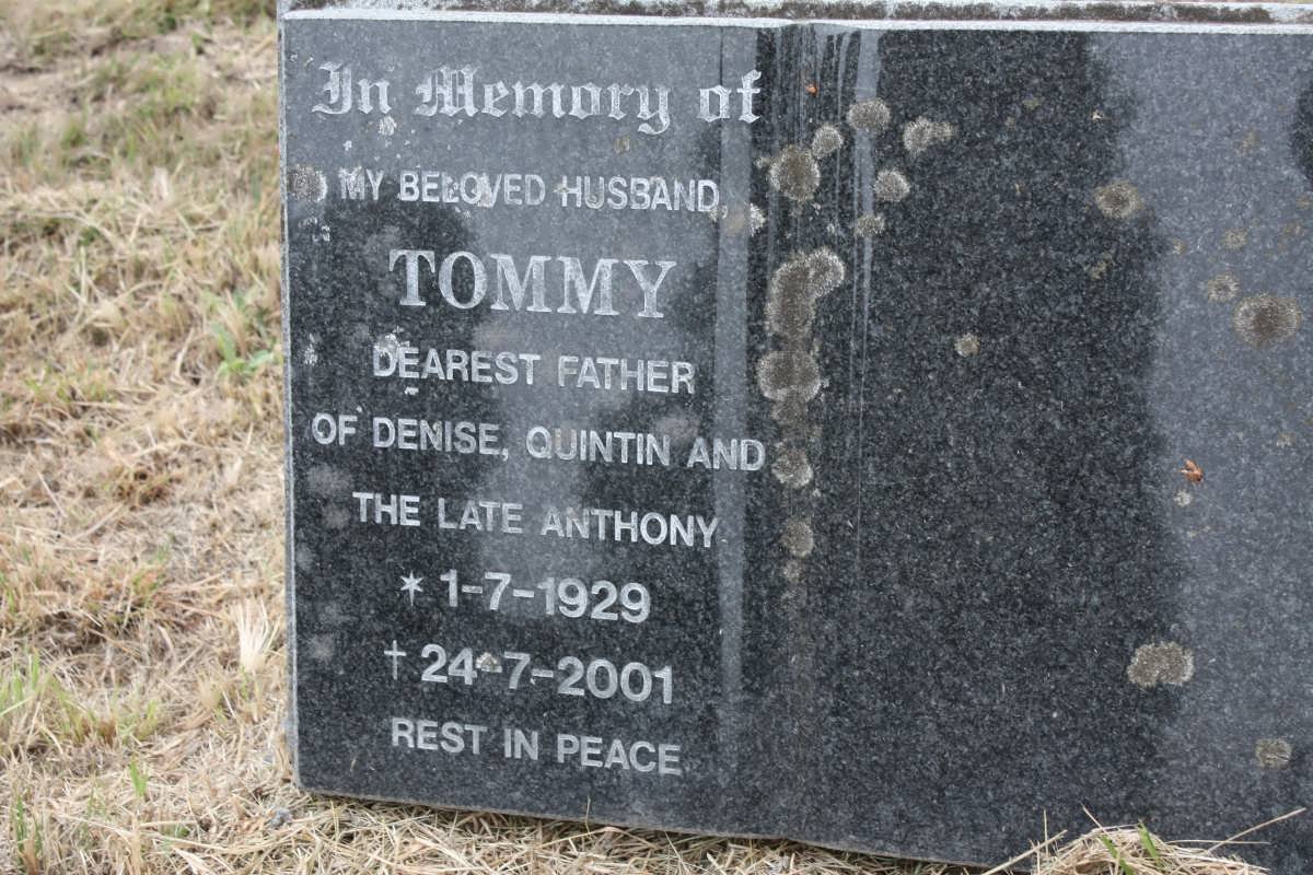 KIRTON Tommy 1929-2001