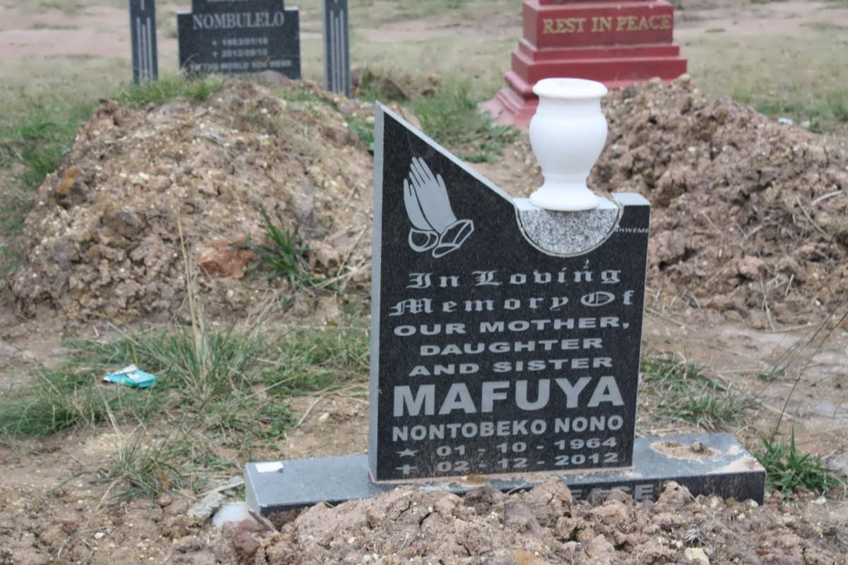 MAFUYA Nontobeko Nono 1964-2012