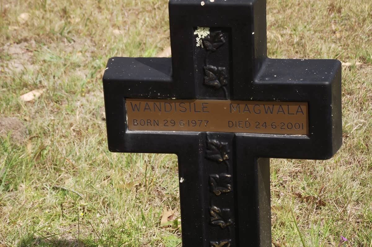 MAGWALA Wandisile 1977-2001