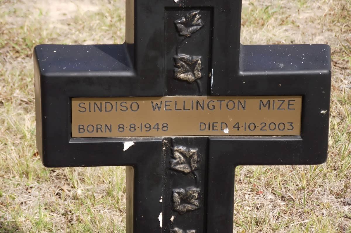 MIZE Sindiso Wellington 1948-2003
