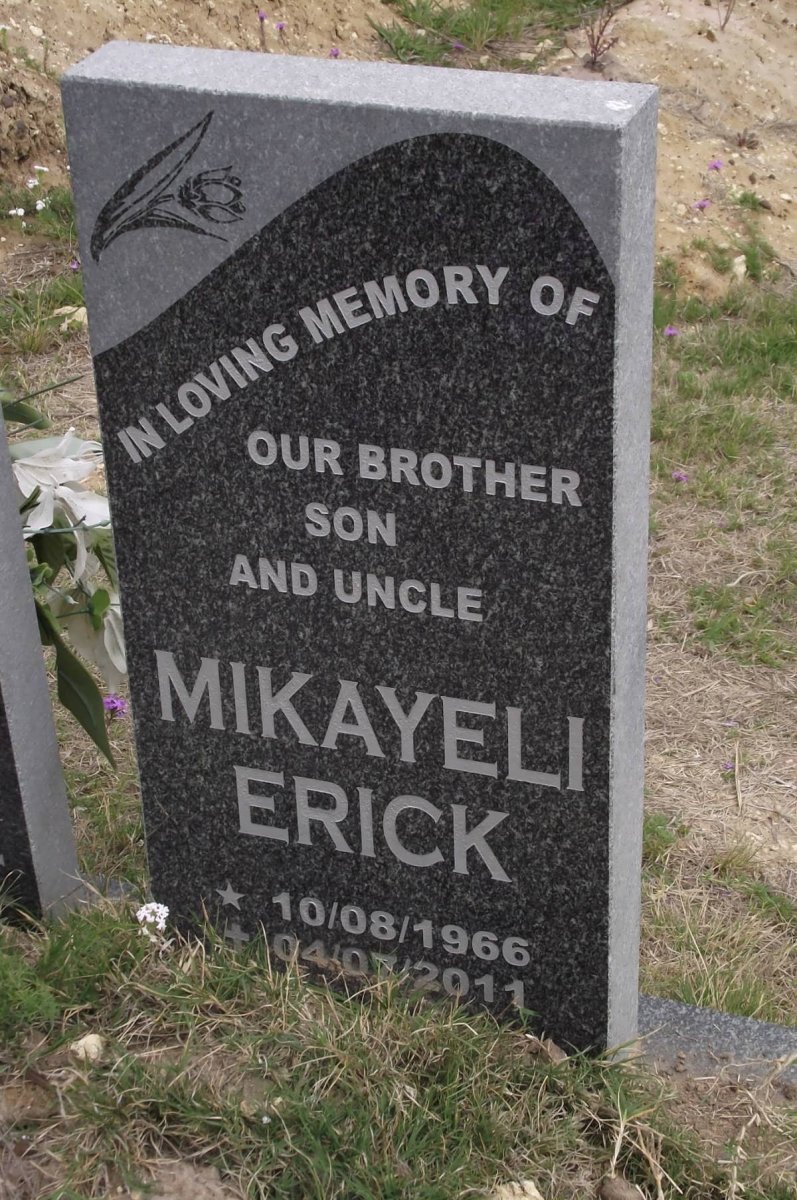 MIKAYELI Erick 1966-2011