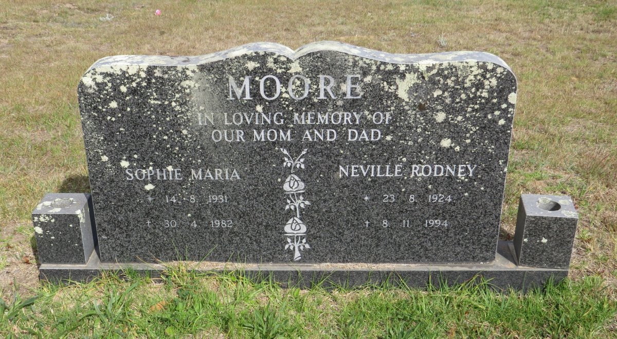 MOORE Neville Rodney 1924-1994 &amp; Sophie Maria 1931-1982