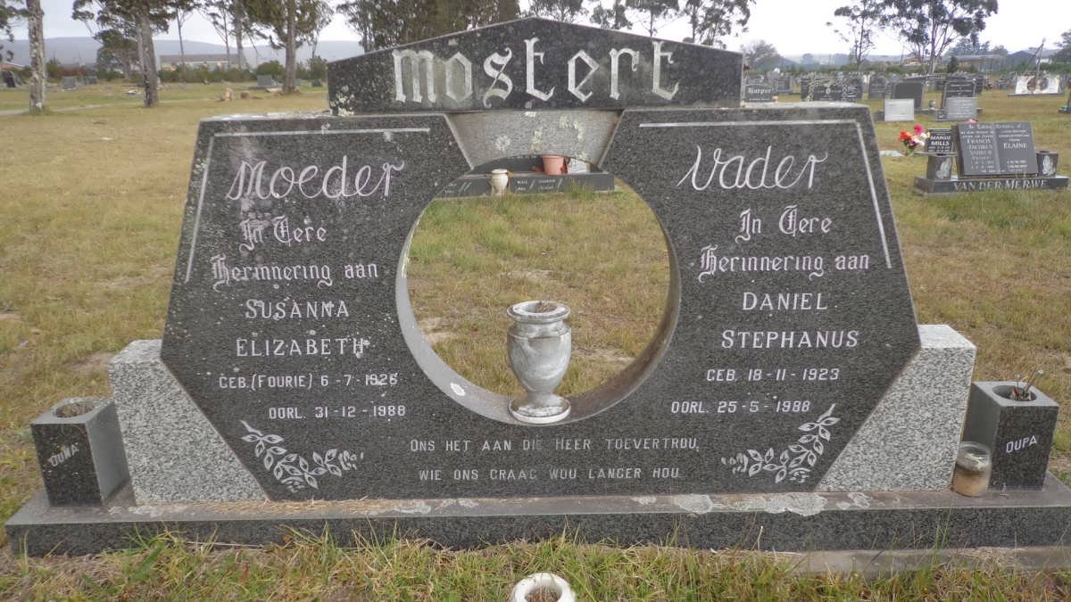 MOSTERT Daniel Stephanus 1923-1988 &amp; Susanna Elizabeth FOURIE 1926-1988