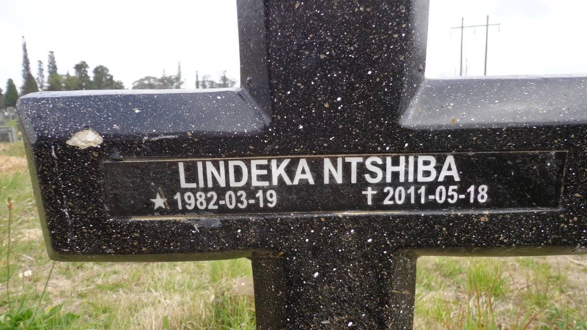 NTSHIBA Lindeka 1982-2011