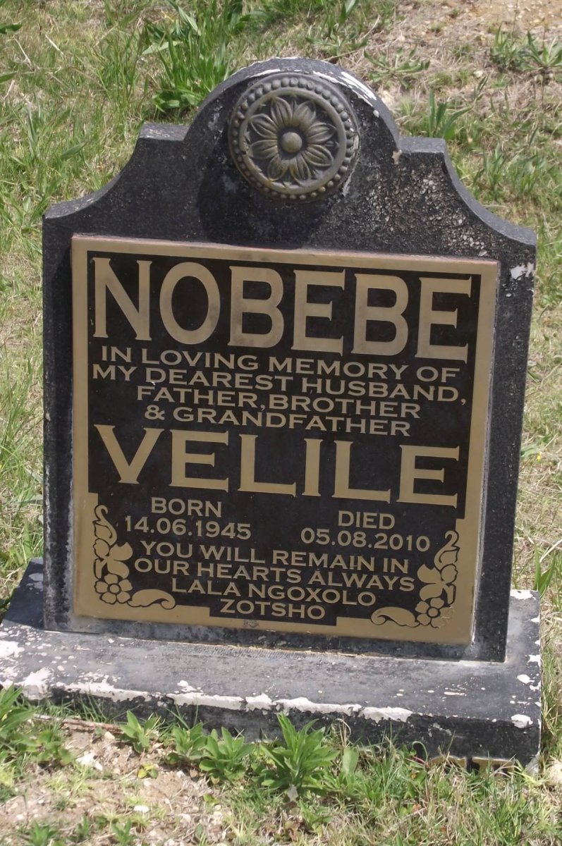 NOBEBE Velile 1945-2010