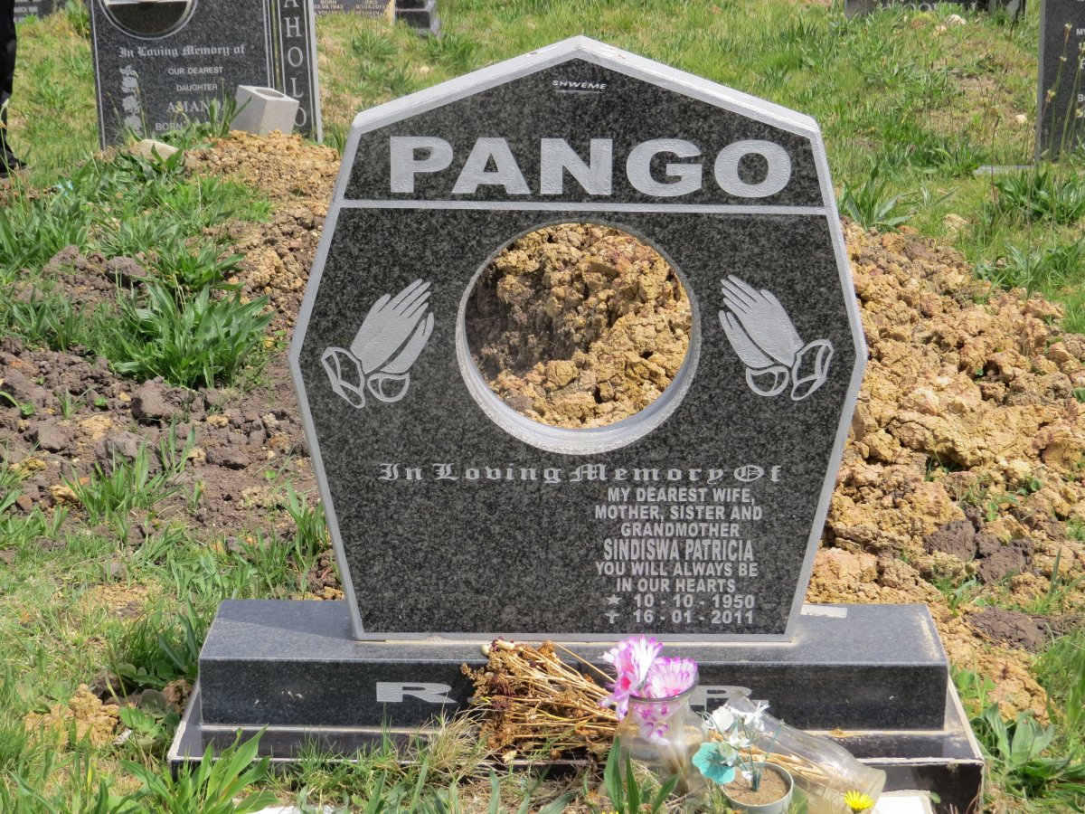 PANGO Sindiswa Patricia 1950-2011
