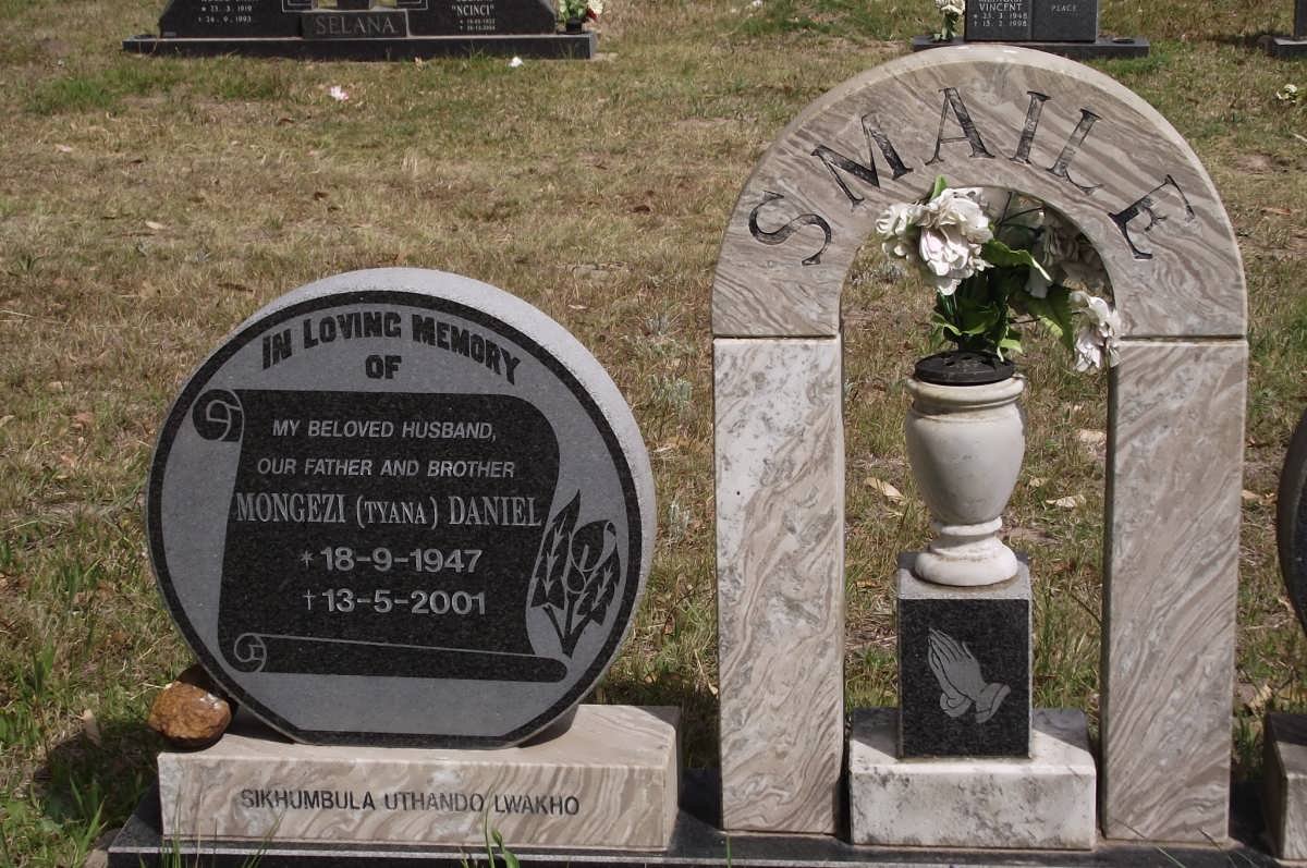 SMAILE Mongezi Daniel 1947-2001