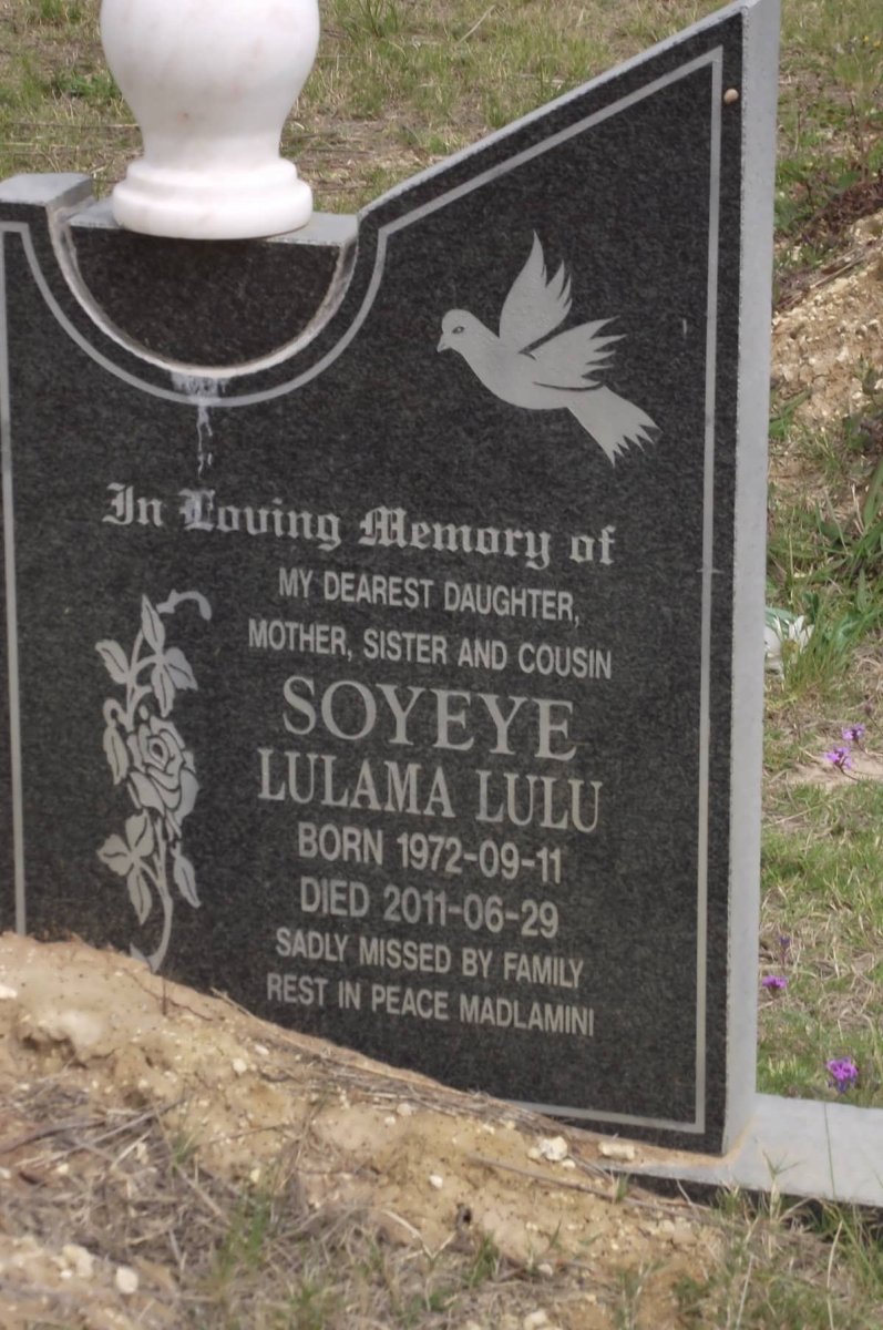 SOYEYE Lulama Lulu 1972-2011