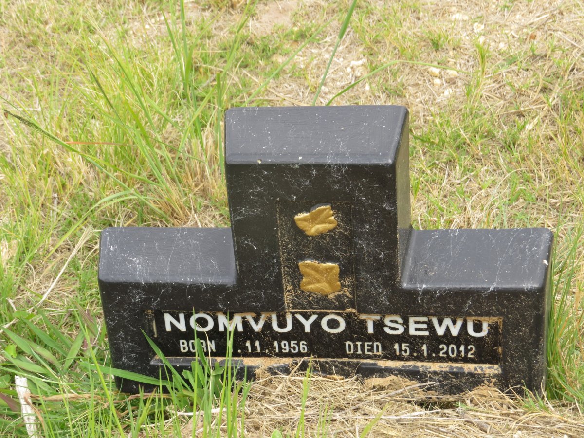 TSEWU Nomvuyo 1956-2012