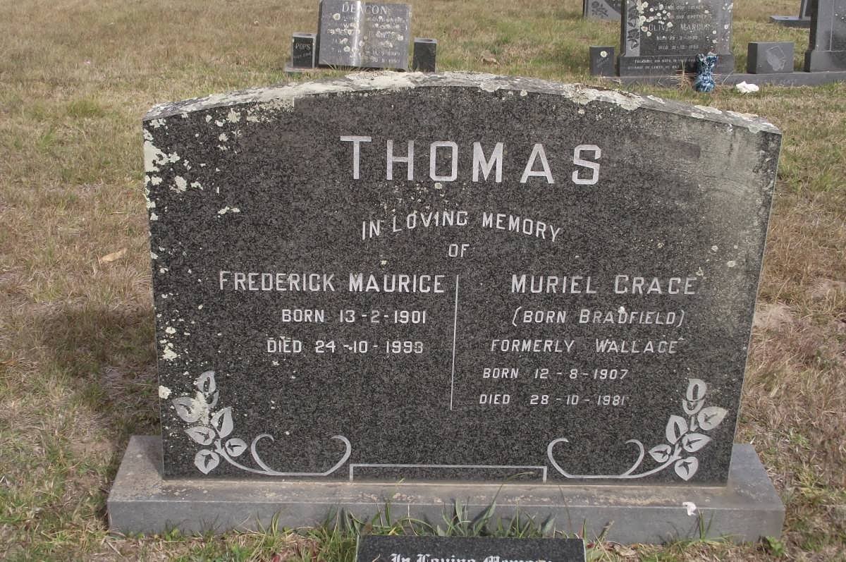 THOMAS Frederick Maurice 1901-1993 &amp; Muriel Grace formerly WALLACE nee BRADFIELD 1907-1981