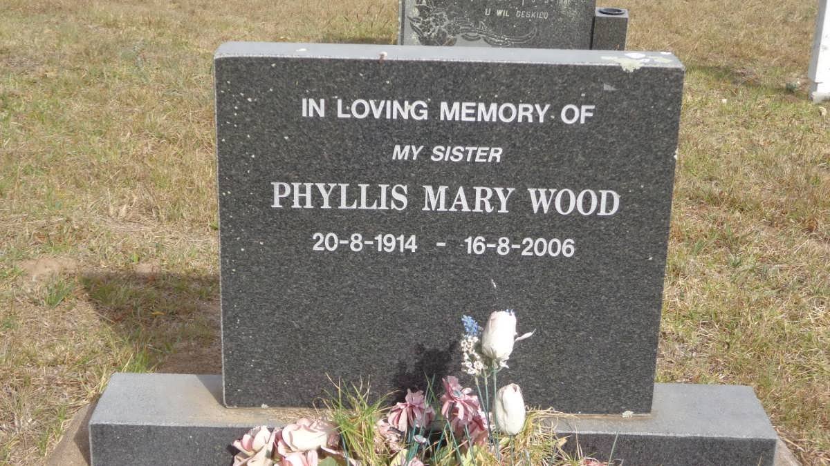 WOOD Phyllis Mary 1914-2006