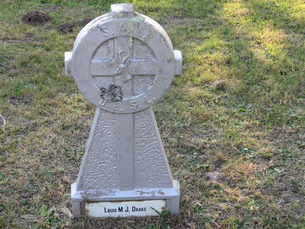 DRAKE Louis M.J.