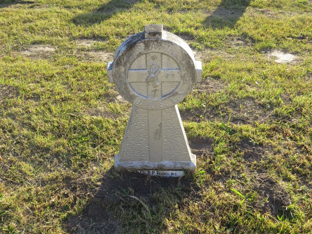 VARWELL R.P.