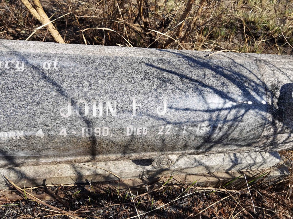 ? John F.J. 1890-1947 &amp; Maria S. 1894-1961