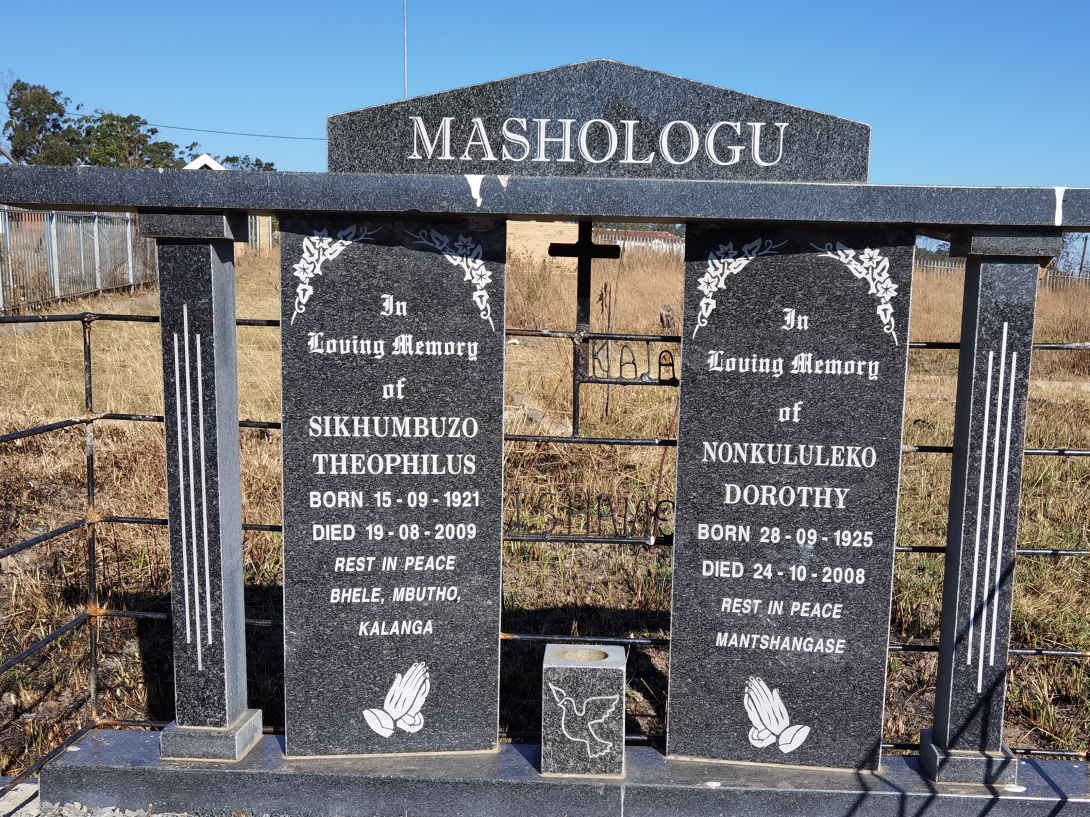MASHOLOGU Sikhumbuzo Theophilus 1921-2009 &amp; Nonkululeko Dorothy 1925-2008