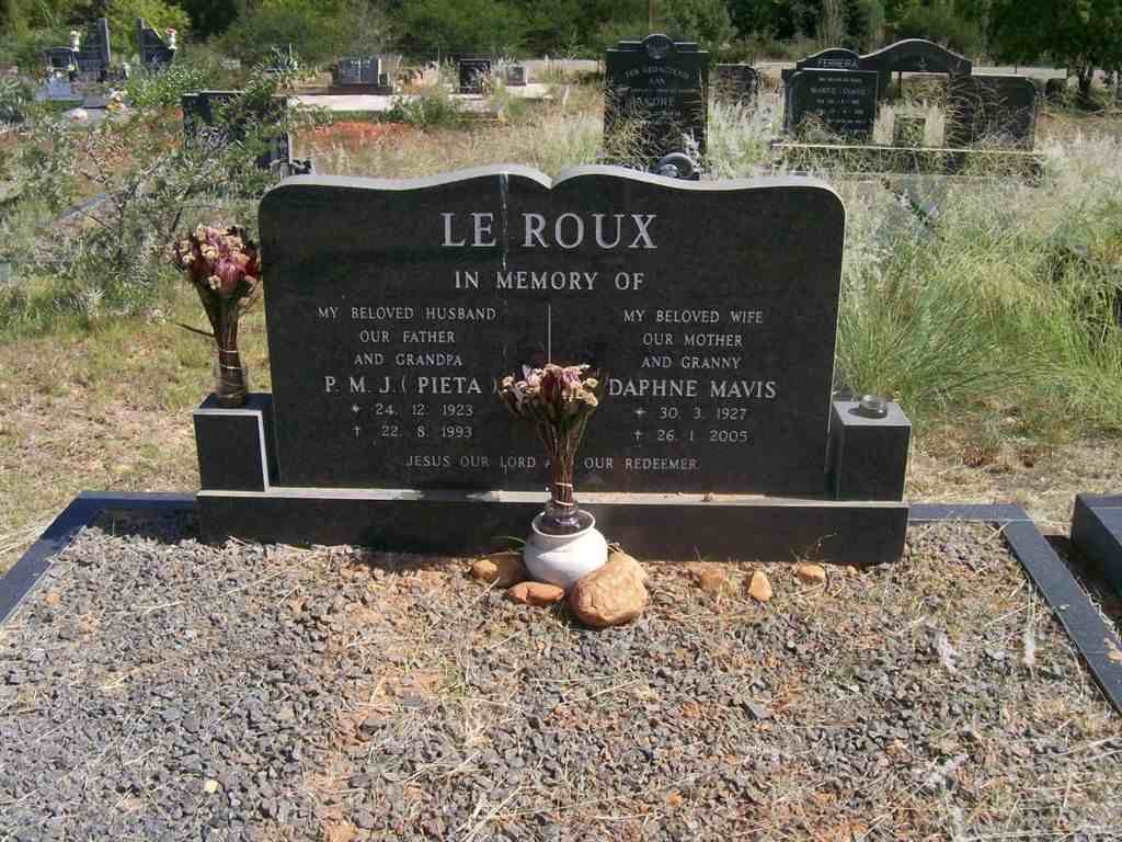 ROUX P.M.J., le 1923-1993 &amp; Daphne Mavis 1927-2005
