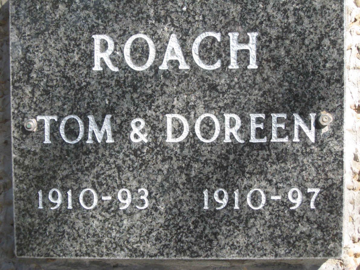 ROACH Tom 1910-1993 &amp; Doreen 1910-1997