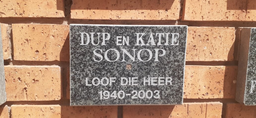 ? Dup &amp; Katie 1940-2003