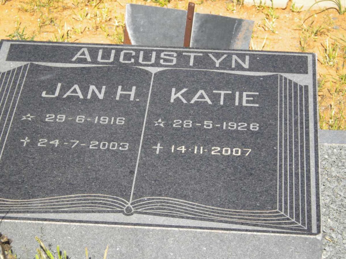 AUGUSTYN Jan H. 1916-2003 &amp; Katie 1926-2007