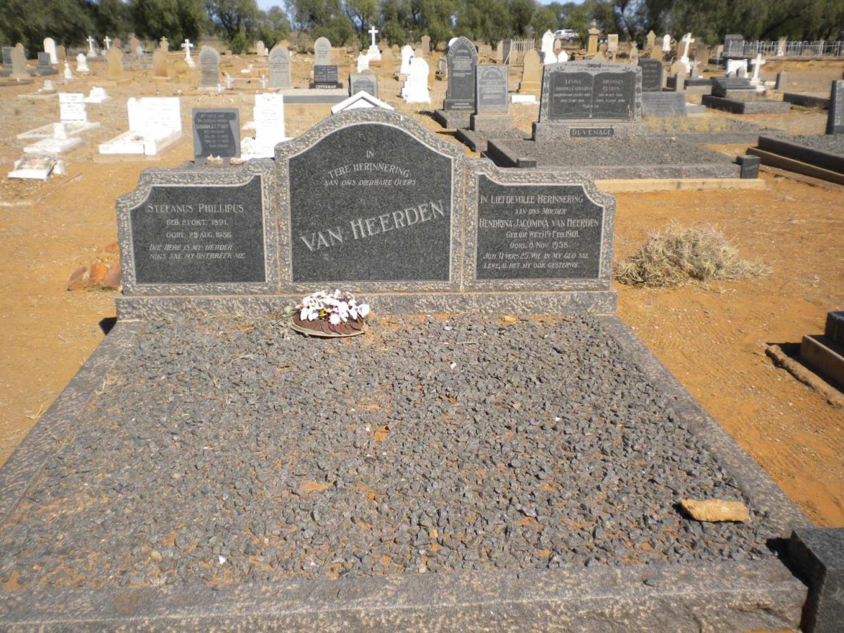 HEERDEN Stefanus Phillipus, van 1891-1956 &amp; Hendrina Jacomina DE WET 1901-1958
