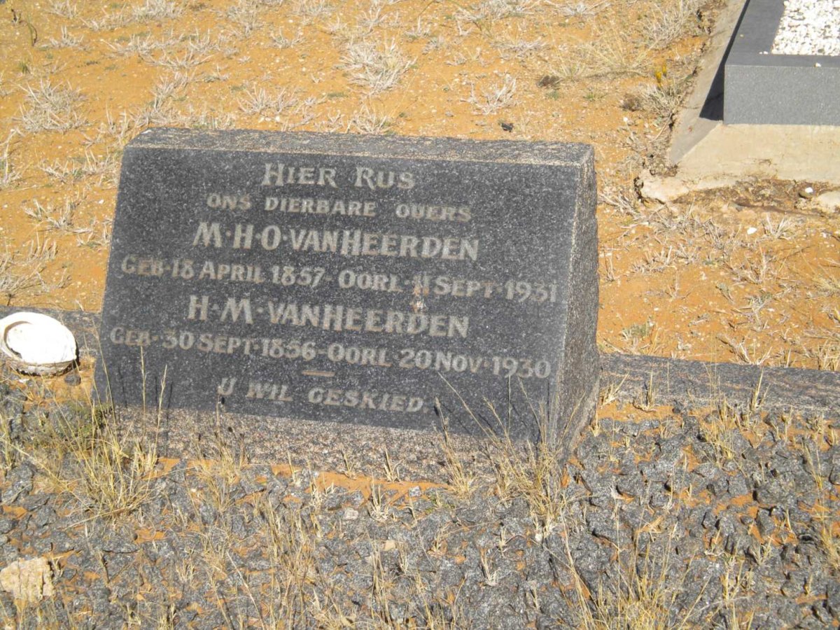 HEERDEN M.H.O., van 1857-1931 &amp; H.M. 1856-1930