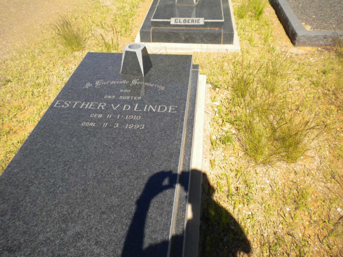 LINDE Esther, v.d. 1910-1993