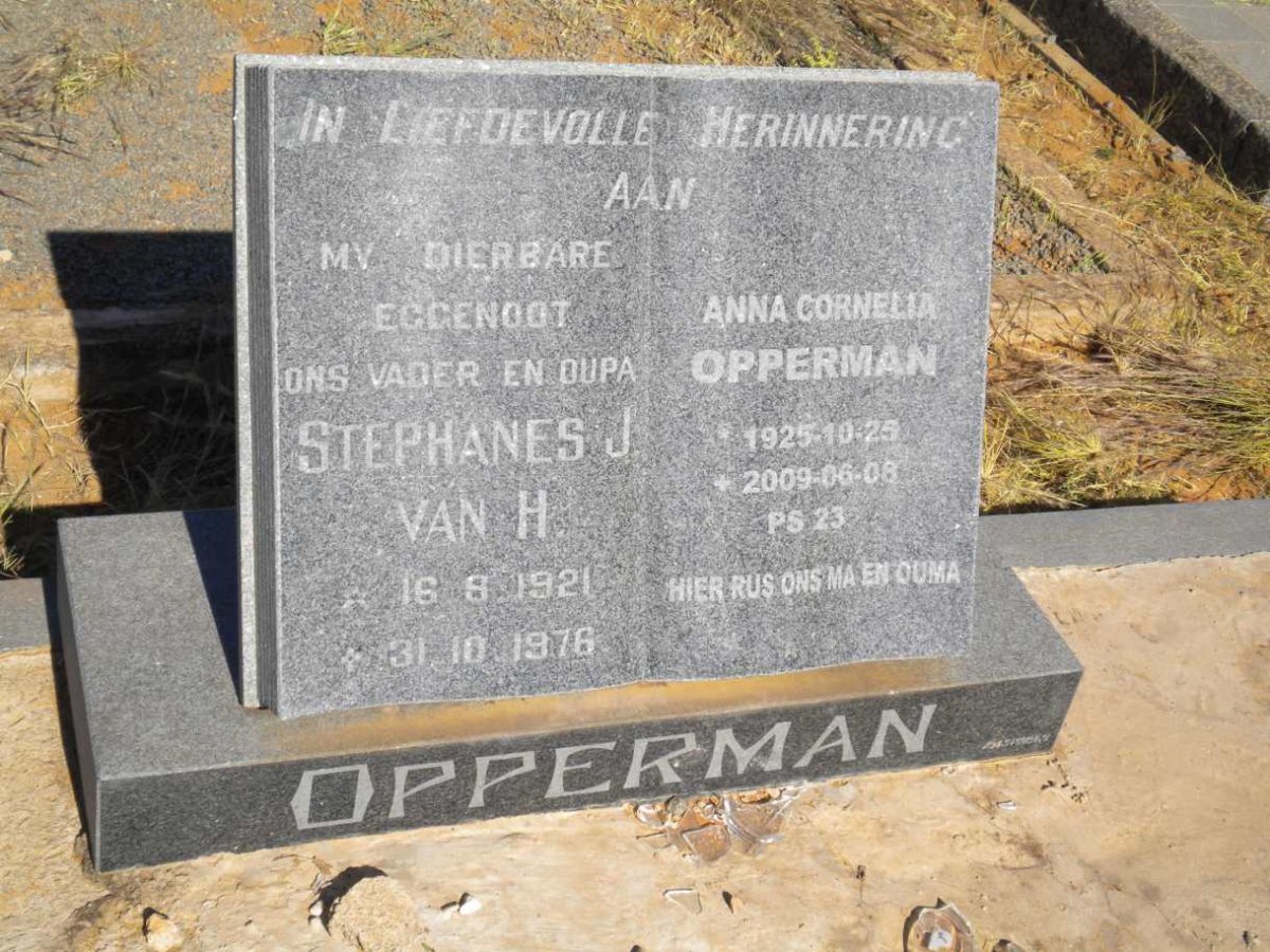 OPPERMAN Stephanus J. van H. 1921-1976 &amp; Anna Cornelia 1925-2009