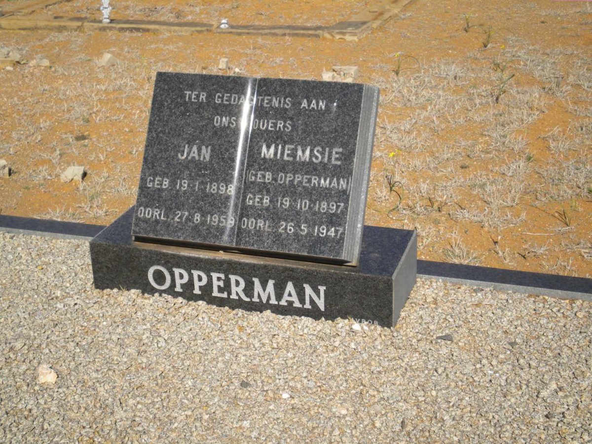 OPPERMAN Jan 1898-1959 &amp; Miemsie OPPERMAN 1897-1947
