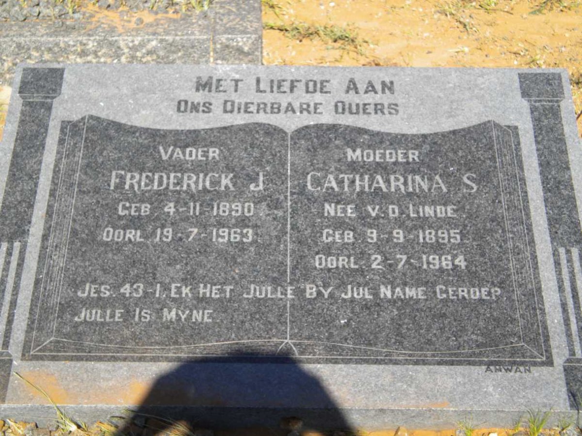 SCHOEMAN Frederick J. 1890-1963 &amp; Catharina S. nee V.D. LINDE 1895-1964