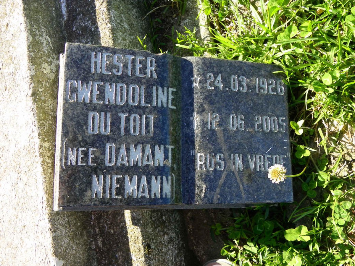NIEMANN Pieter Zacharias 1928-1975 &amp; Hester Gwendoline DU TOIT nee DAMANT 1926-2005