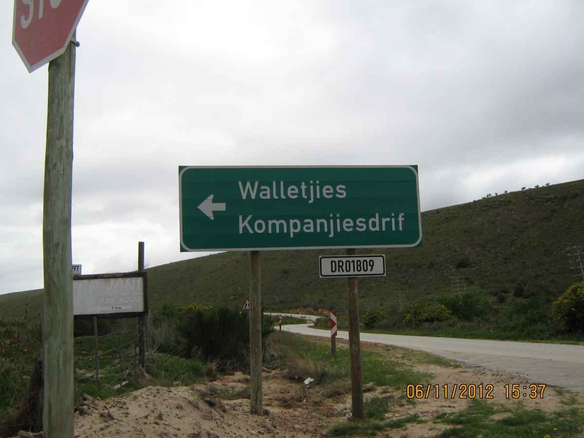 1. The turn off to Walletjies &amp; Kompanjiesdrif
