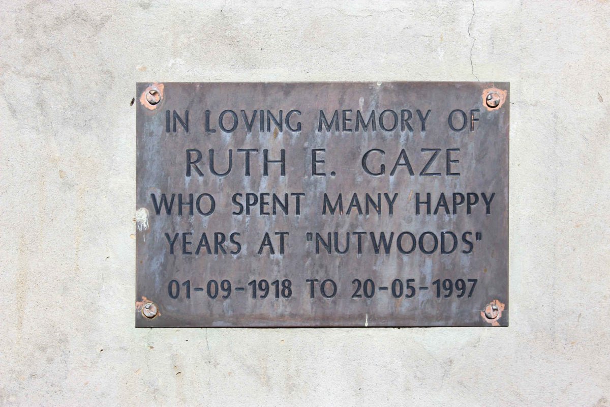 GAZE Ruth E. 1918-1997