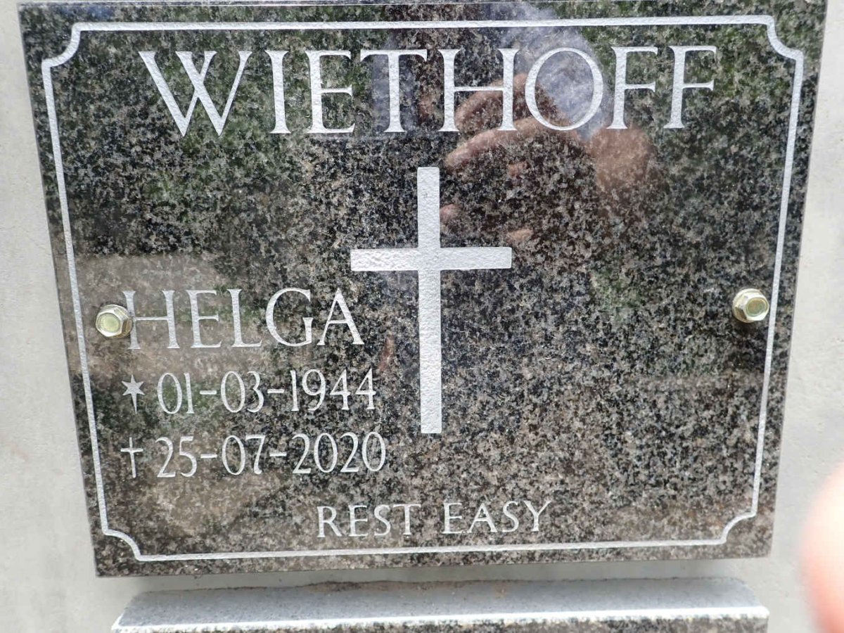 WIETHOFF Helga 1944-2020