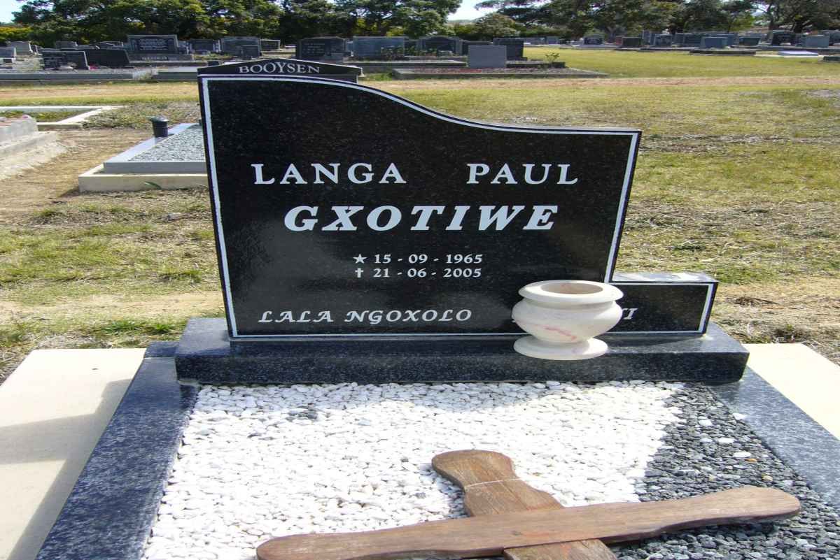 GXOTIWE Langa Paul 1965-2005