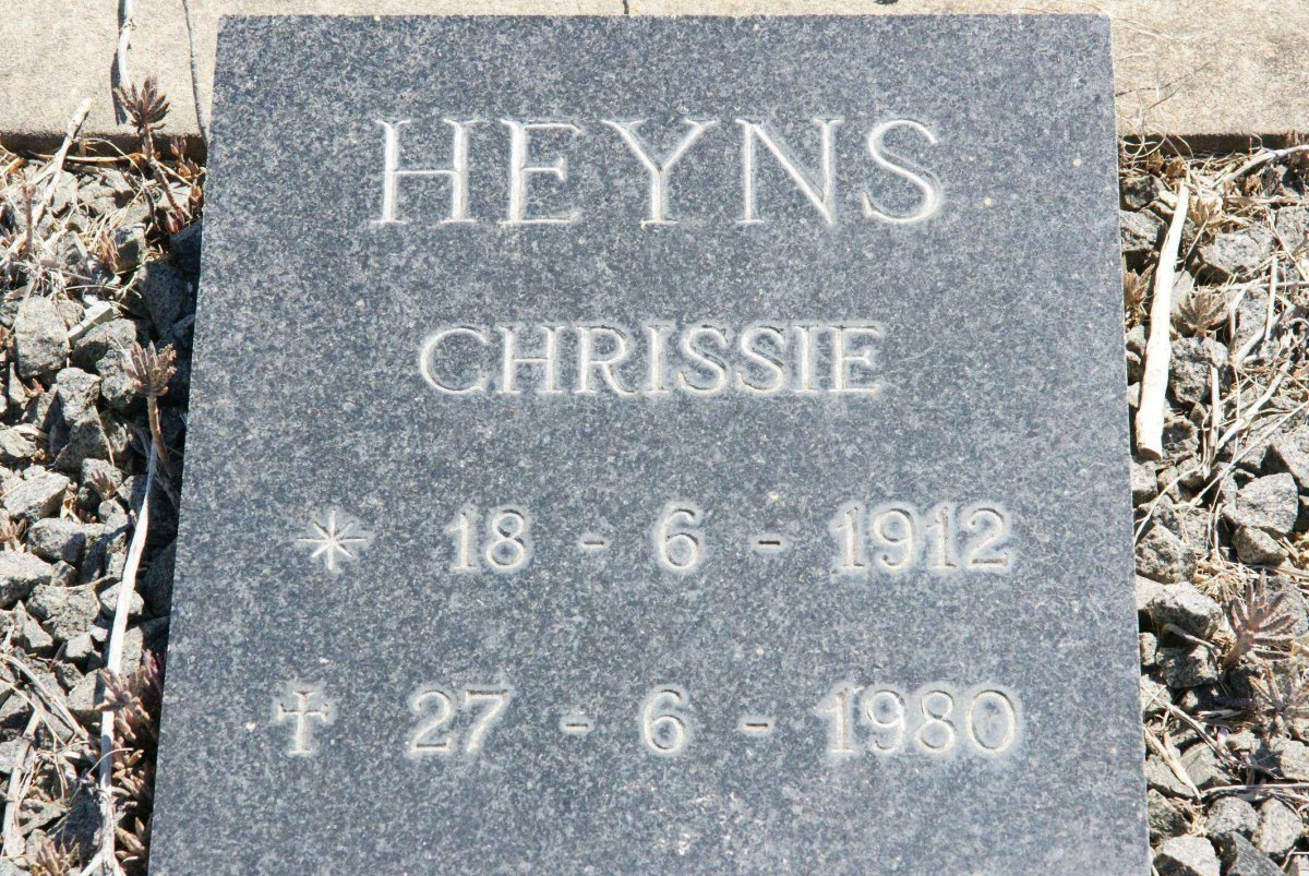 HEYNS Chrissie 1912-1980