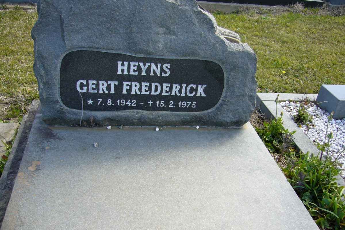 HEYNS Gert Frederick 1942-1975