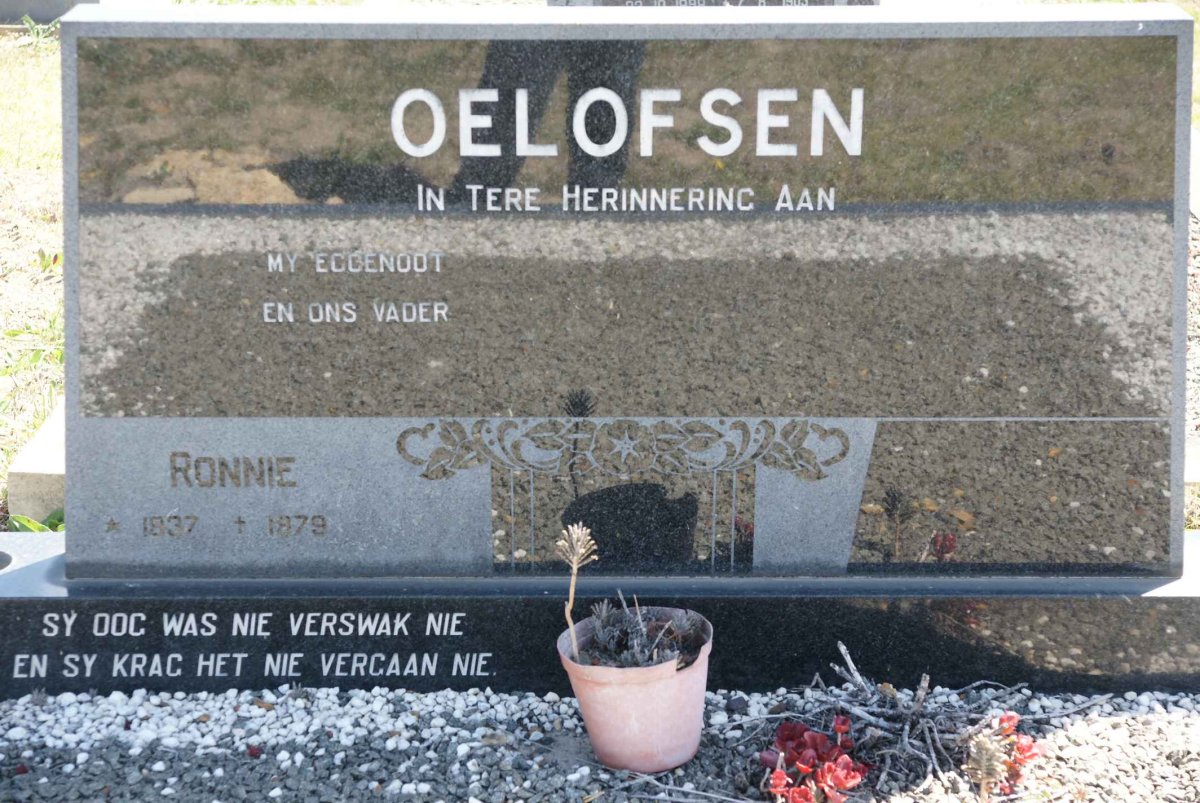 OELOFSEN Ronnie 1837-1979