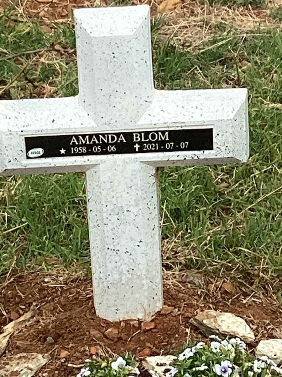 BLOM Amanda 1958-2021