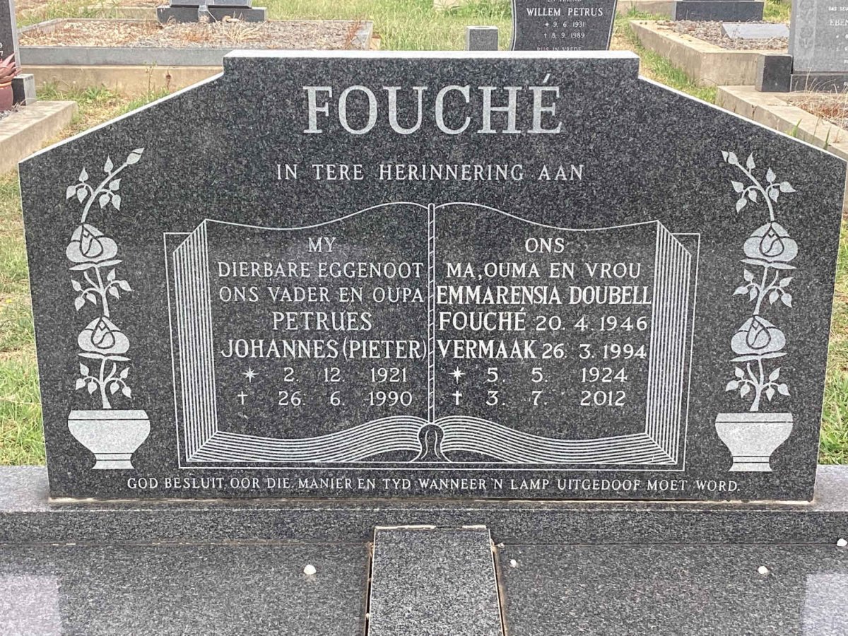 FOUCHE Petrues Johannes 1921-1990 :: VERMAAK Emmarensia voorheen FOUCHE nee DOUBELL 1924-2012
