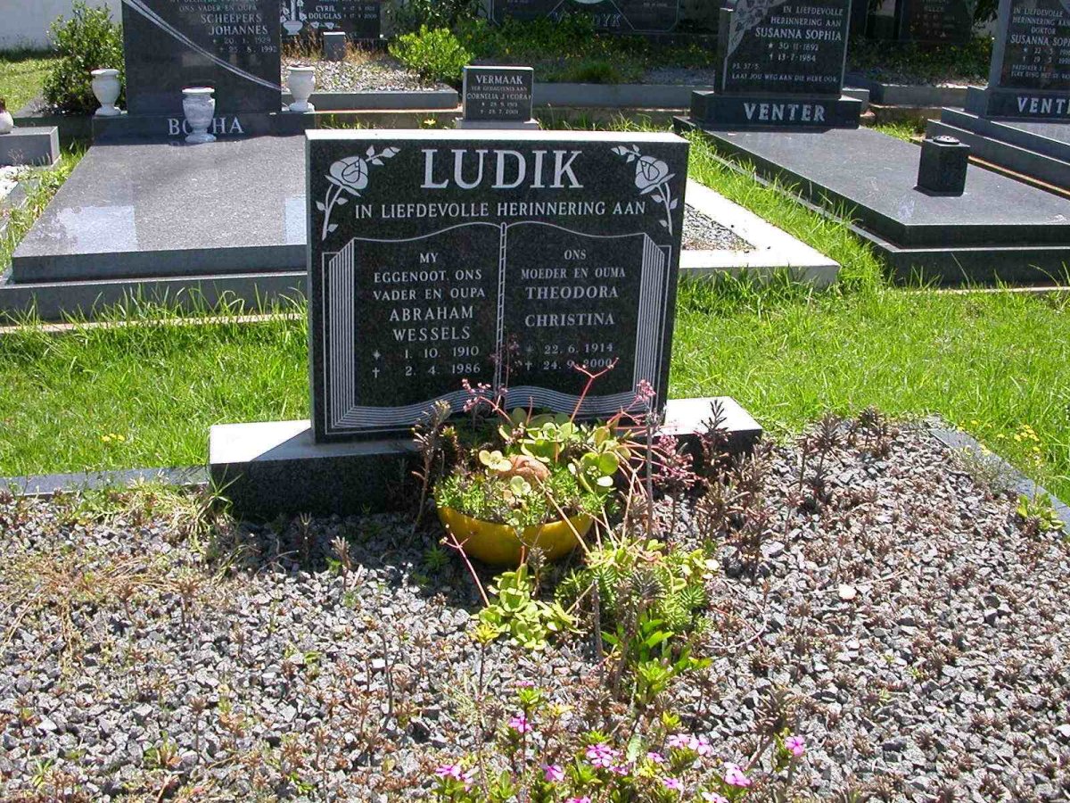 LUDIK Abraham Wessels 1910-1986 &amp; Theodora Christina 1914-2000