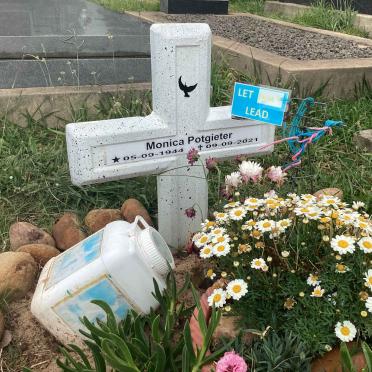 POTGIETER Monica 1944-2021