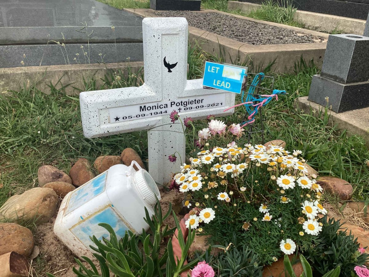 POTGIETER Monica 1944-2021