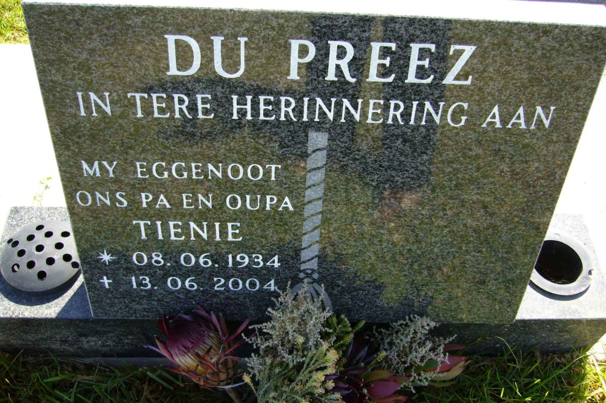 PREEZ Tienie, du 1934-2004