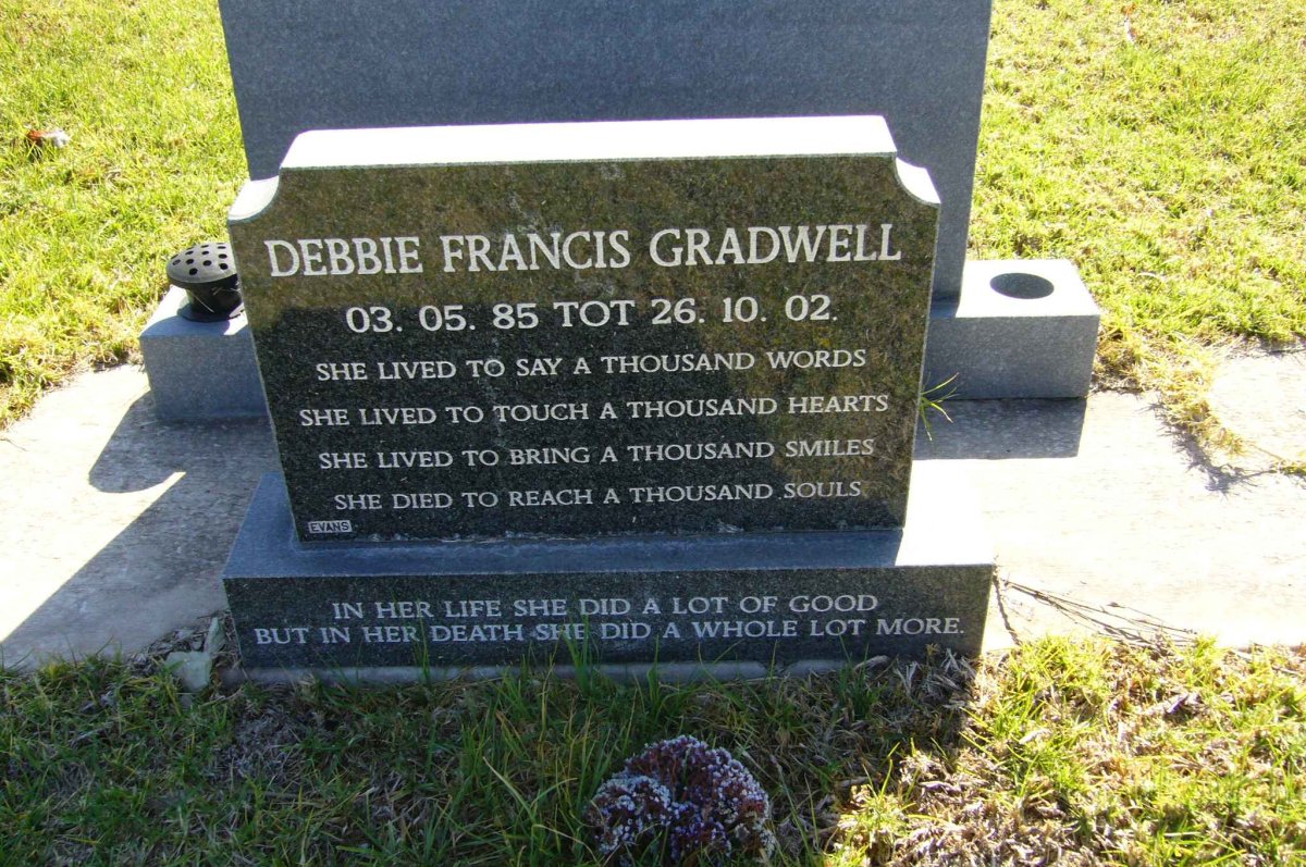 GRADWELL Debbie Francis 85-02
