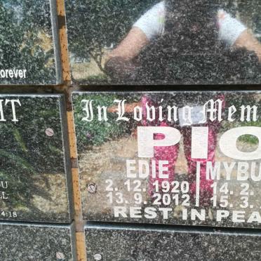 PIO Myburgh 1914-2009 &amp; Edie 1920-2012